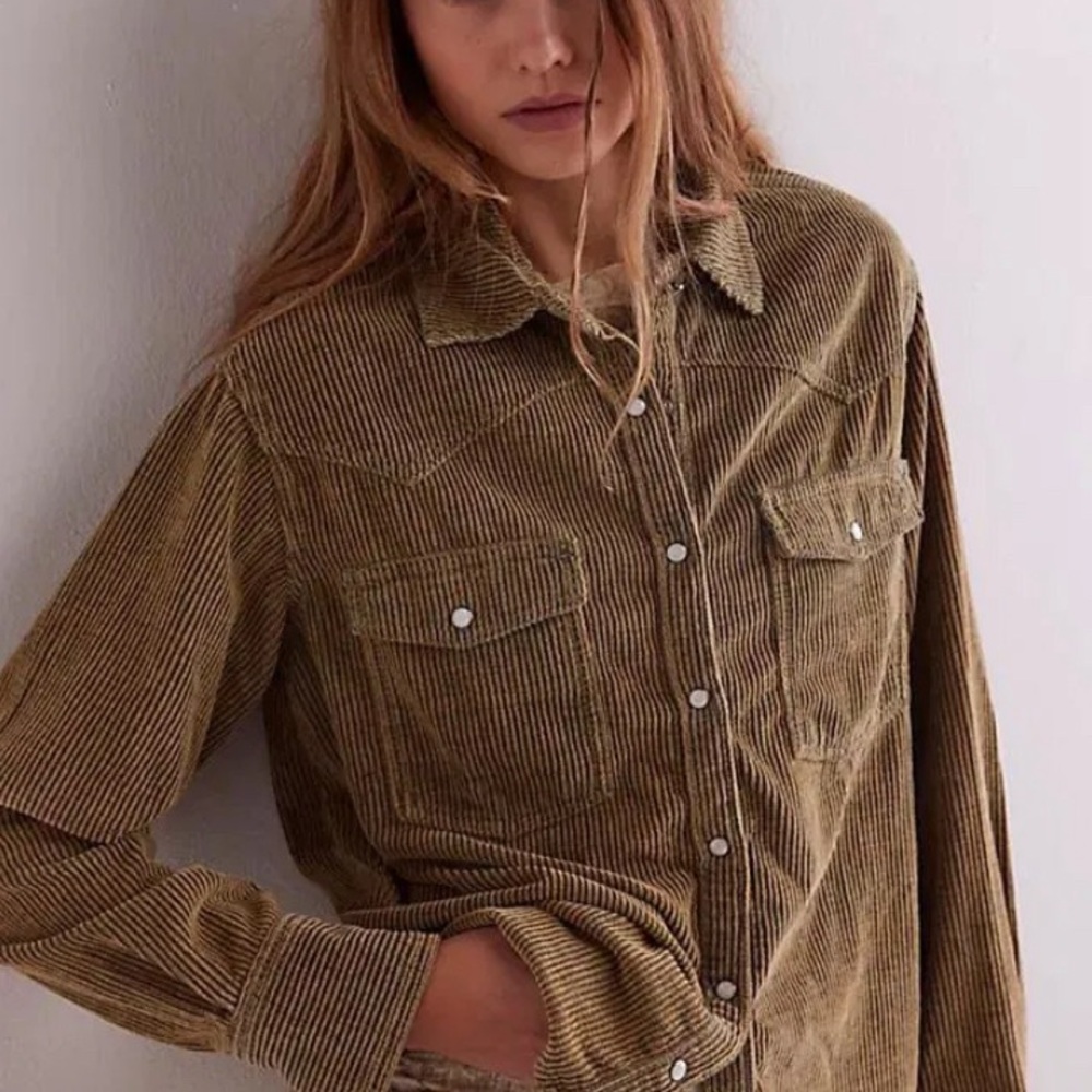 Free People We The Free Hideaway Cord Button-Down Color Green Size S NWOT